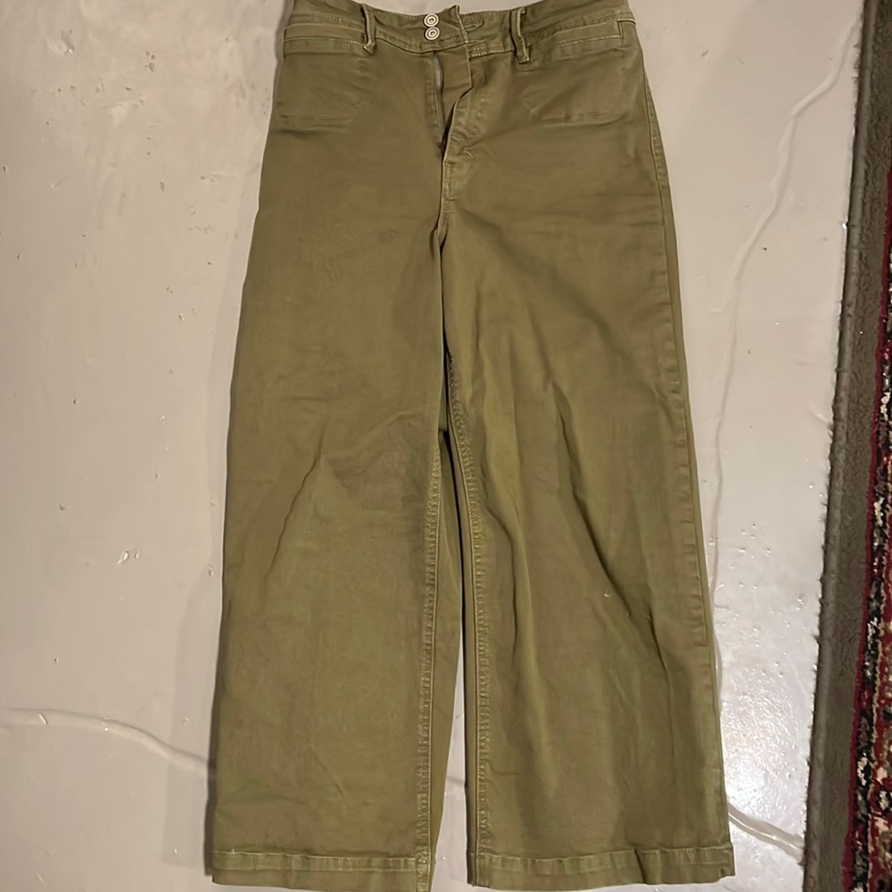 Wide legged cropped jeans